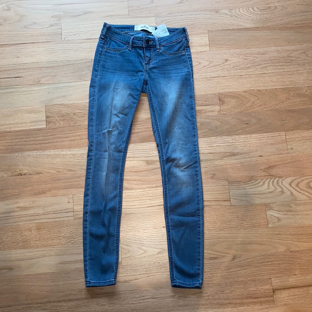 Hollister light wash jeans/jeggings